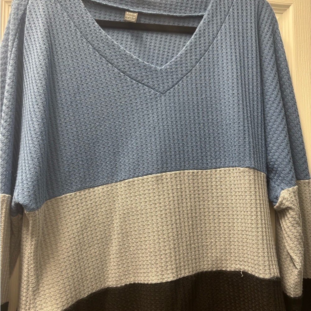 SHEIN Two-Tone V-Neck Sweater in Blue and Gray